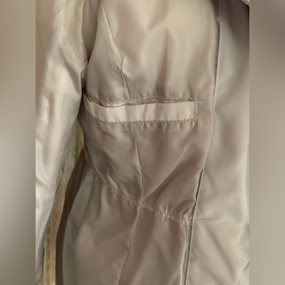 WOMEN’S CROFT & BARROW QUILTED WINTER COAT - SZ MEDIUM - Picture 14 of 16